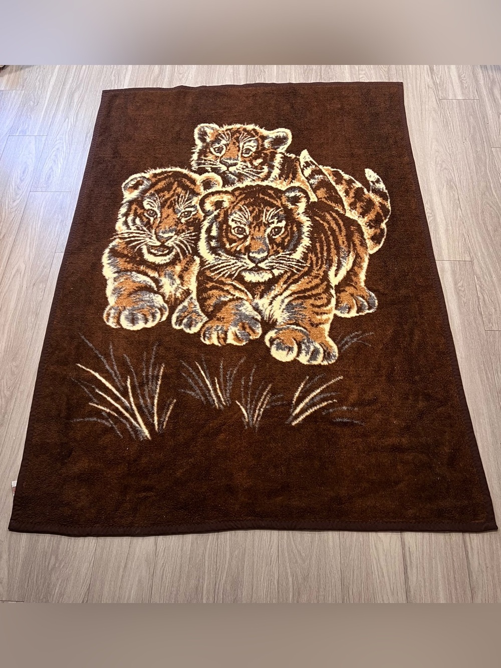 Vintage Crown Crafts Vuteks Tiger Cubs Blanket 60x80 Retro 80s